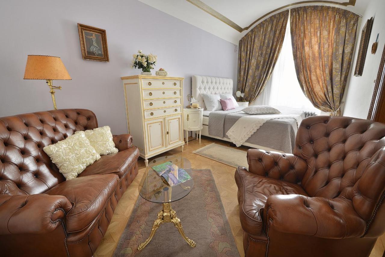 Apartman Dalia Janackovo Nabrezi ปราก ภายนอก รูปภาพ