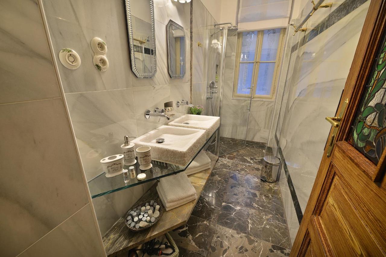 Apartman Dalia Janackovo Nabrezi ปราก ภายนอก รูปภาพ