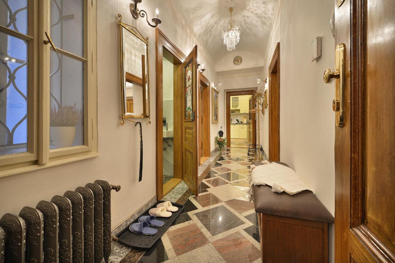 Apartman Dalia Janackovo Nabrezi ปราก ภายนอก รูปภาพ